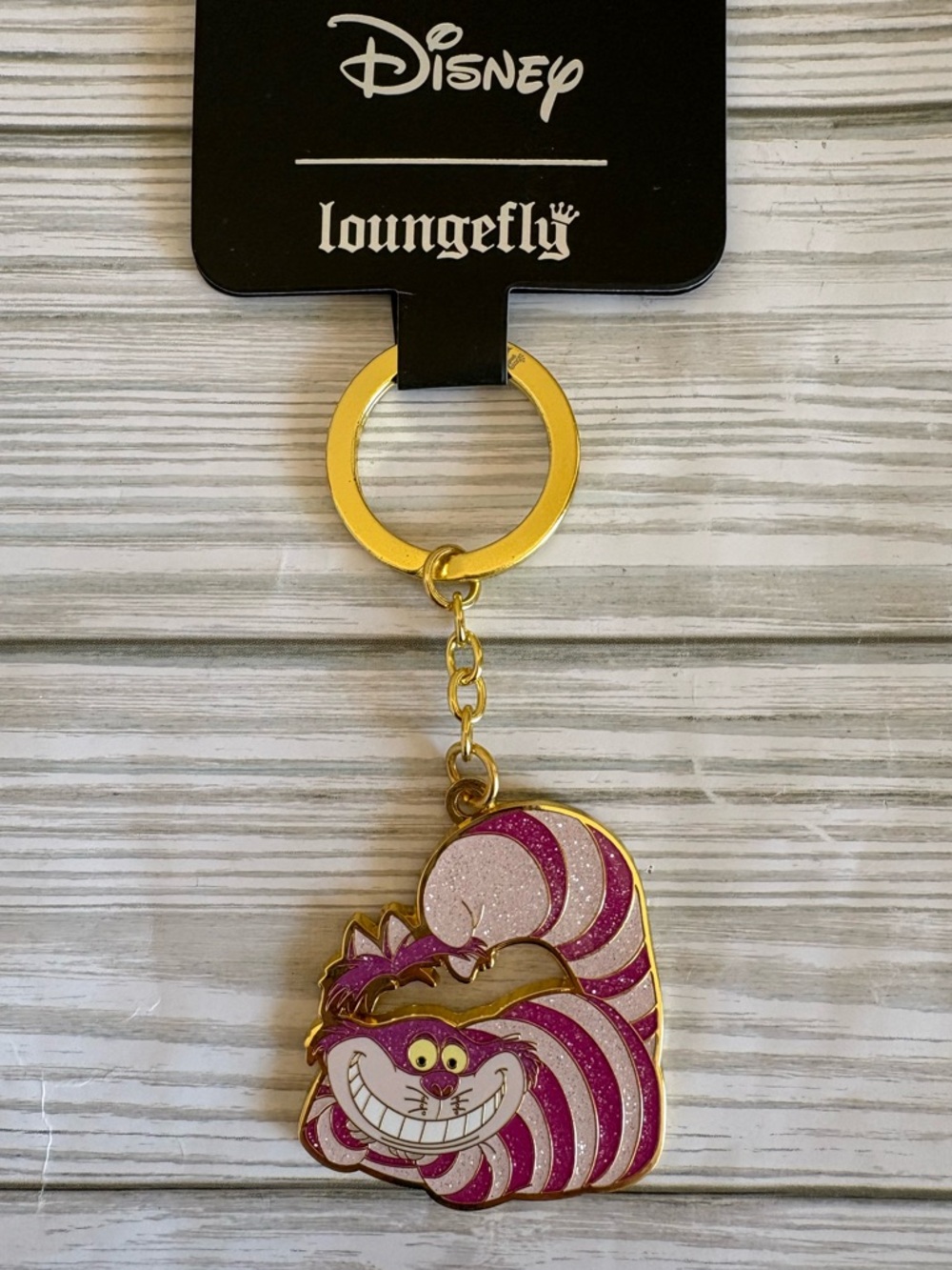 🍄Loungefly Disney Cheshire Cat Enamel Keychain